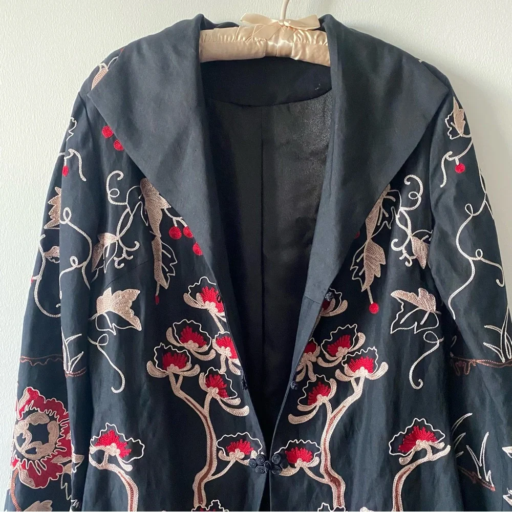 Vintage SUE WONG Floral Print Embroidered Appliqué  Asian Inspired Trench Coat - Picture 7 of 16